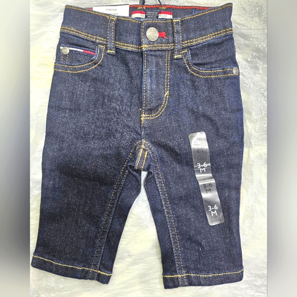 TOMMY HILFIGER BABY JEANS NWT SIZE 3-6 MONTHS